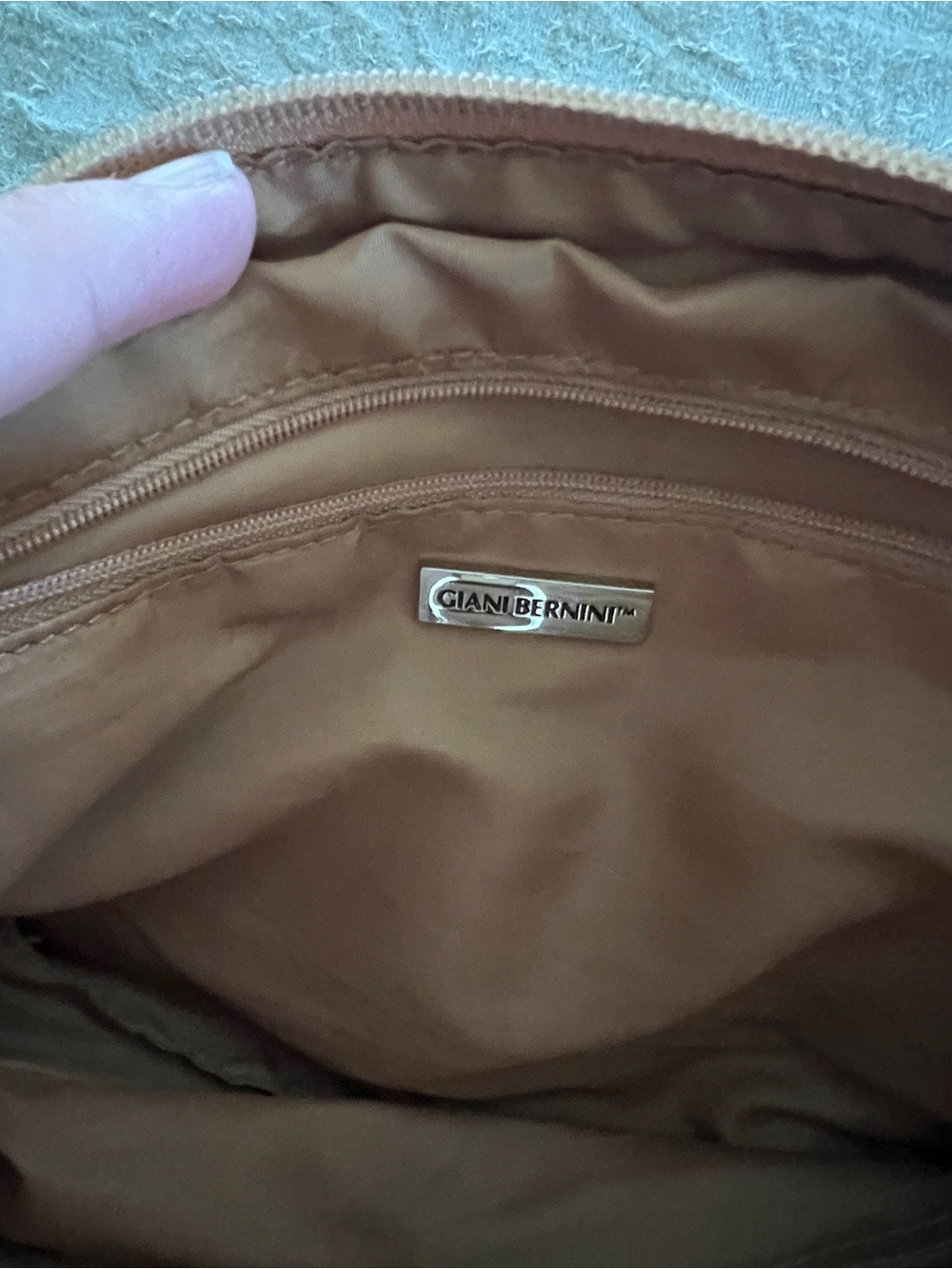 Giani Bernini Beige Leather Zip Up Purse with Strap Old Money Quiet Luxury - Picture 8 of 16